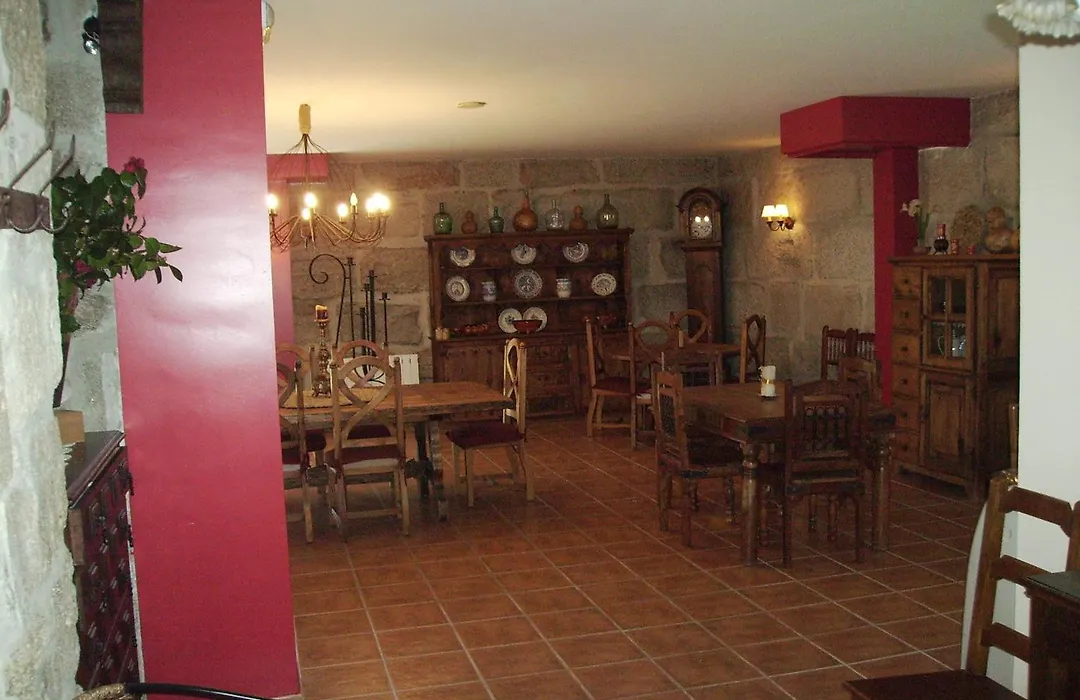 Os Areeiros Turismo Rural & Bodega-1