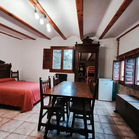 Casa Rural Fausto Camping Cerca de Dinópolis-2